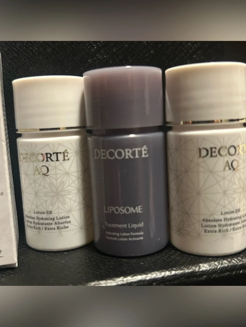 DECORTÉ AQ Absolute Brightening Emulsion + Liposome + Hydrating Lotion Set 9 Pc